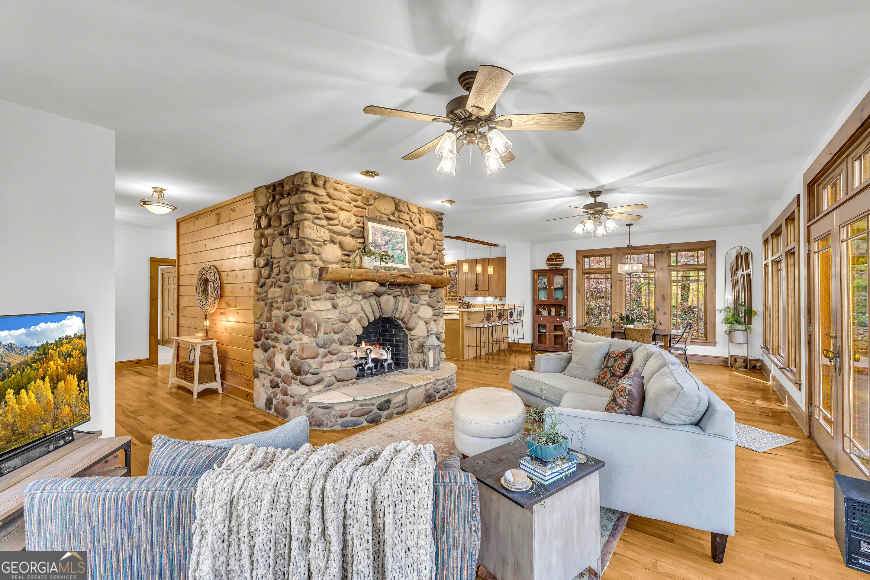 Cherry Log, Georgia, 30522, United States, 4 Bedrooms Bedrooms, ,5 BathroomsBathrooms,Residential,Active,2044142