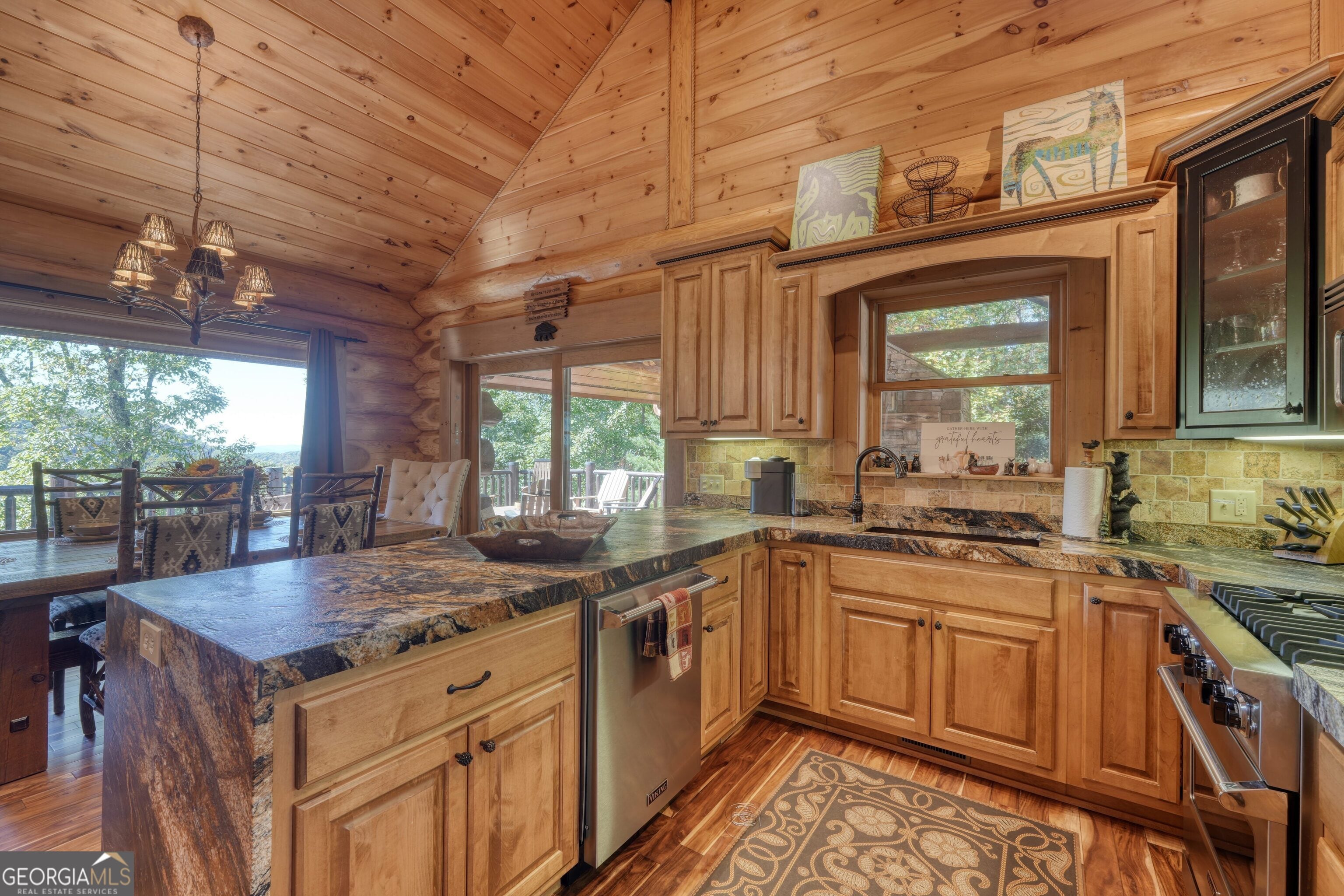 Blue Ridge, Georgia, 30513, United States, 4 Bedrooms Bedrooms, ,5 BathroomsBathrooms,Residential,Active,1969833