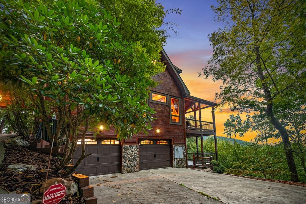 Morganton, Georgia, 30560, United States, 4 Bedrooms Bedrooms, ,5 BathroomsBathrooms,Residential,Active,1953363