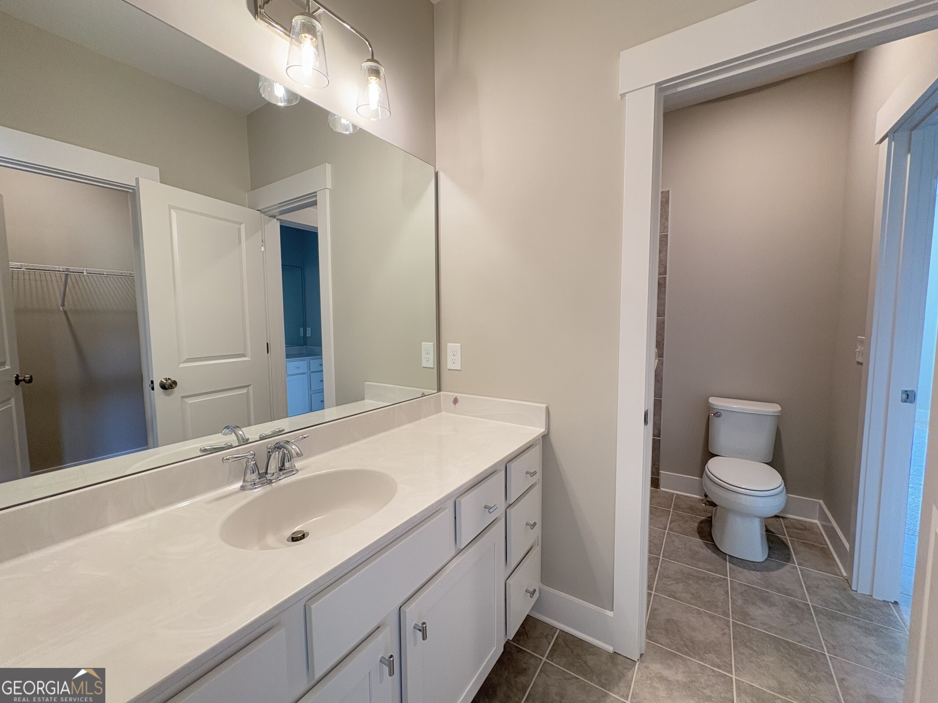 Cumming, Georgia, 30041, United States, 4 Bedrooms Bedrooms, ,4 BathroomsBathrooms,Residential,Active,1961945