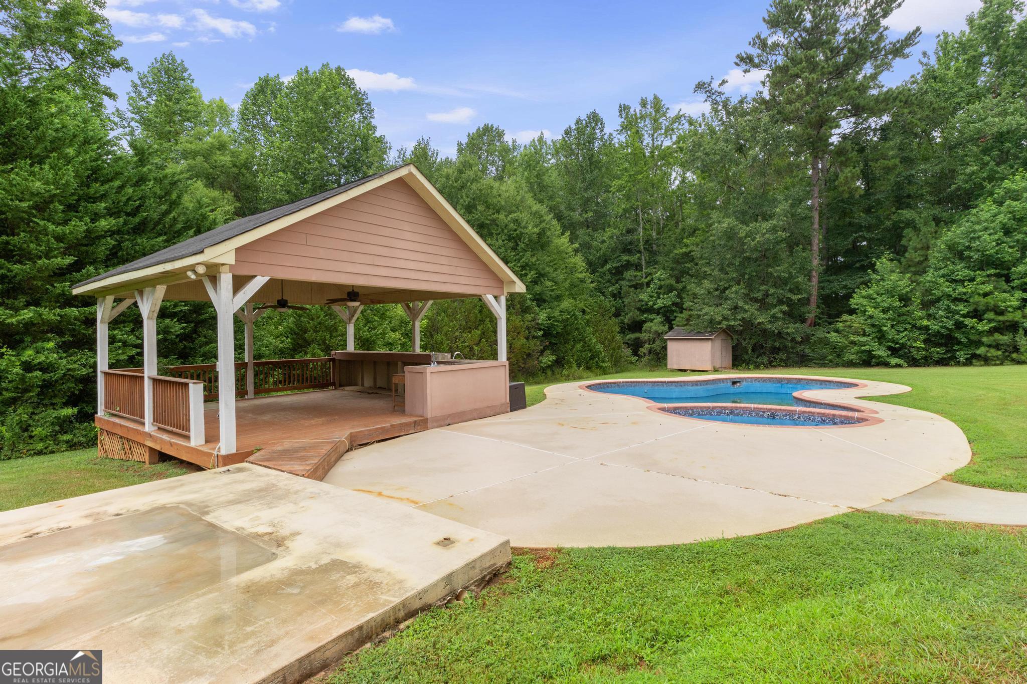 Mcdonough, Georgia, 30253, United States, 8 Bedrooms Bedrooms, ,7 BathroomsBathrooms,Residential,Active,1899862