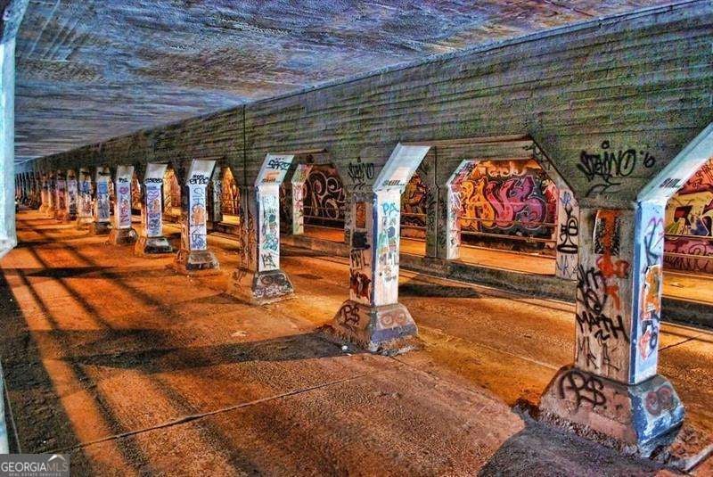 Atlanta, Georgia, 30308, United States, 4 Bedrooms Bedrooms, ,5 BathroomsBathrooms,Residential,Active,1985587