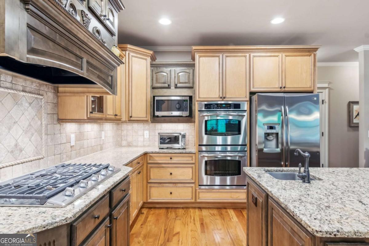 Big Canoe, Georgia, 30143, United States, 5 Bedrooms Bedrooms, ,6 BathroomsBathrooms,Residential,Active,1997550