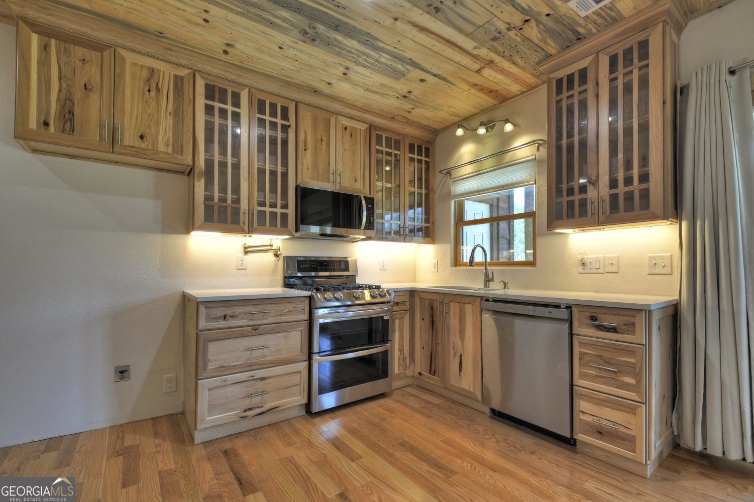 Morganton, Georgia, 30560, United States, 5 Bedrooms Bedrooms, ,3 BathroomsBathrooms,Residential,Active,1798022