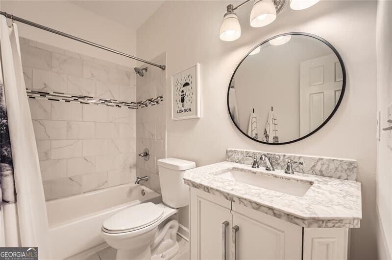 Roswell, Georgia, 30075, United States, 6 Bedrooms Bedrooms, ,6 BathroomsBathrooms,Residential,Active,1831832