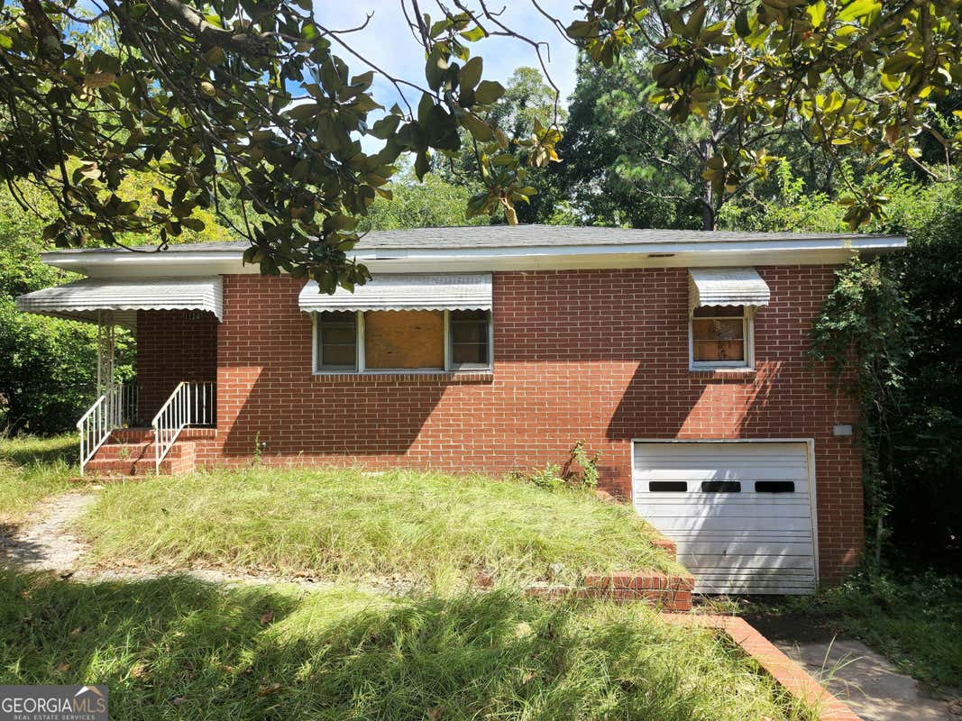 1124 N BEDDINGFIELD DR, MACON, GA 31206, photo 1 of 14