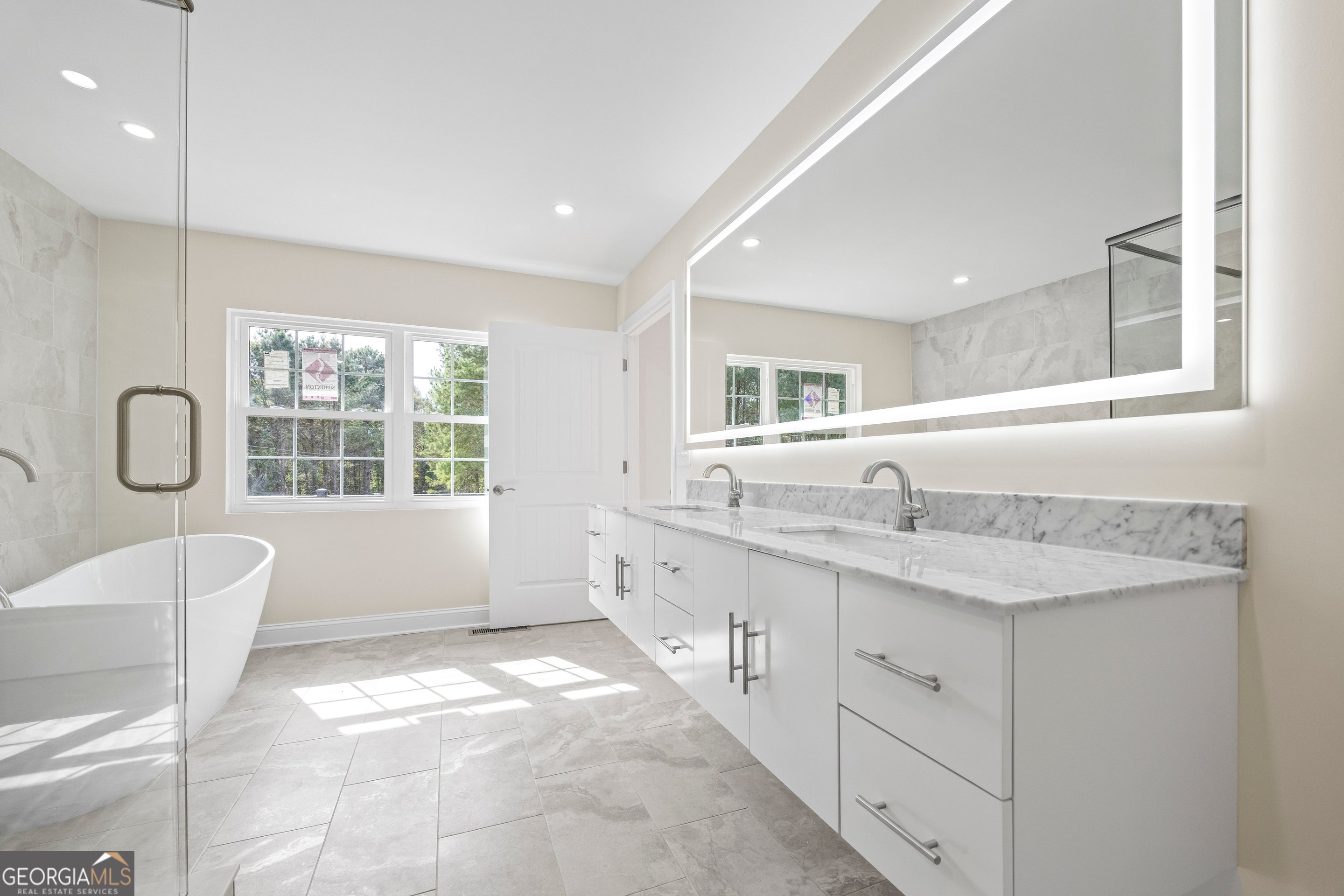 Martin, Georgia, 30557, United States, 6 Bedrooms Bedrooms, ,5 BathroomsBathrooms,Residential,Active,1964253