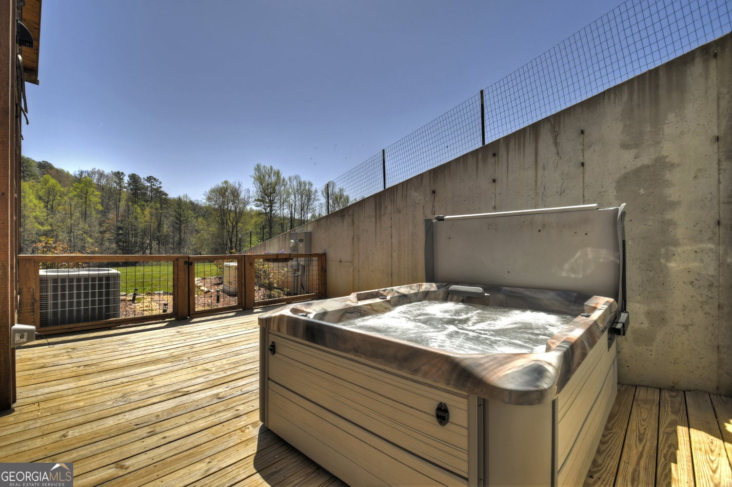 Morganton, Georgia, 30560, United States, 5 Bedrooms Bedrooms, ,3 BathroomsBathrooms,Residential,Active,1798022