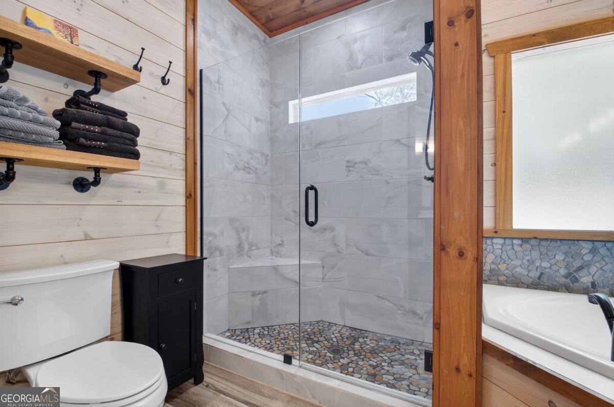 Morganton, Georgia, 30560, United States, 4 Bedrooms Bedrooms, ,4 BathroomsBathrooms,Residential,Active,1853343