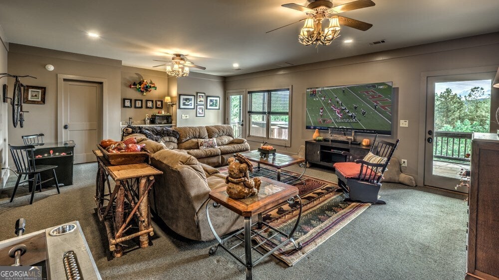 Ellijay, Georgia, 30536, United States, 6 Bedrooms Bedrooms, ,5 BathroomsBathrooms,Residential,Active,1936401