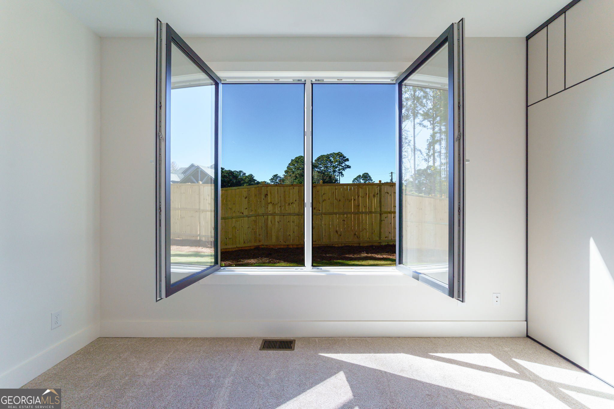 Cumming, Georgia, 30041, United States, 4 Bedrooms Bedrooms, ,4 BathroomsBathrooms,Residential,Active,1969675