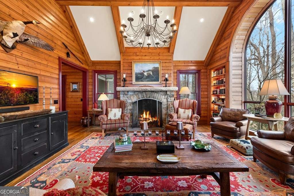 Murphy, North Carolina, 28906, United States, 5 Bedrooms Bedrooms, ,6 BathroomsBathrooms,Residential,Active,2001080