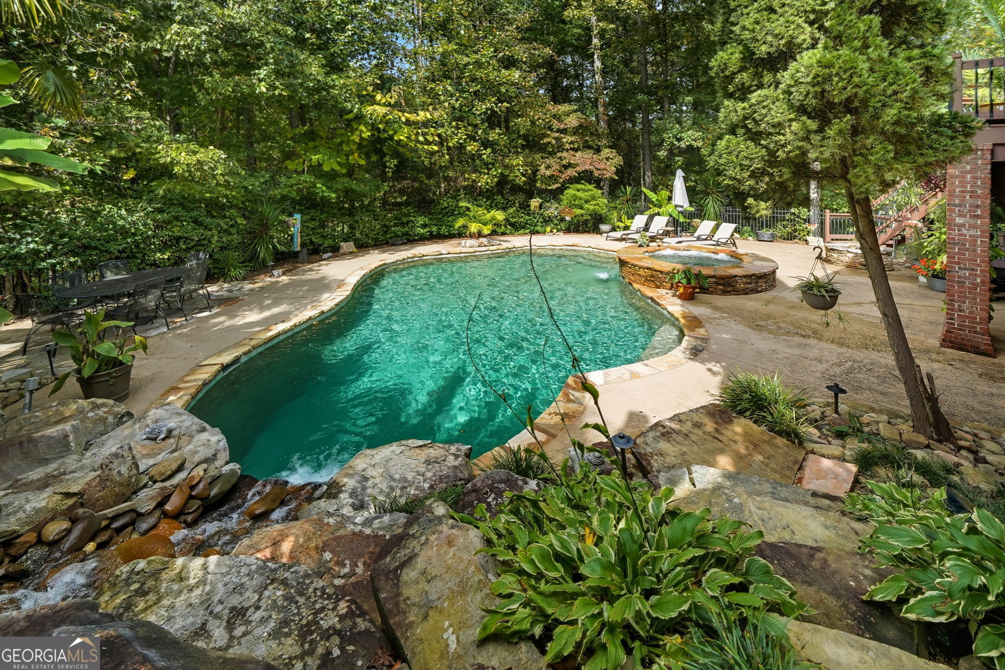 Canton, Georgia, 30114, United States, 6 Bedrooms Bedrooms, ,5 BathroomsBathrooms,Residential,Active,1972140