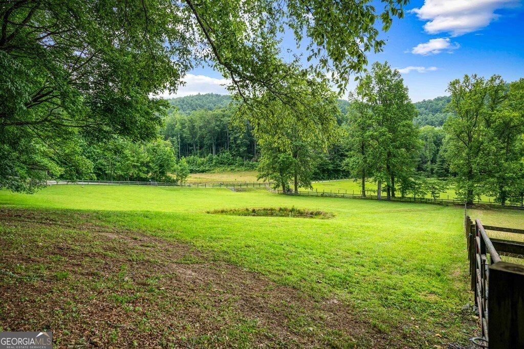 Blue Ridge, Georgia, 30513, United States, 3 Bedrooms Bedrooms, ,4 BathroomsBathrooms,Residential,Active,2008014