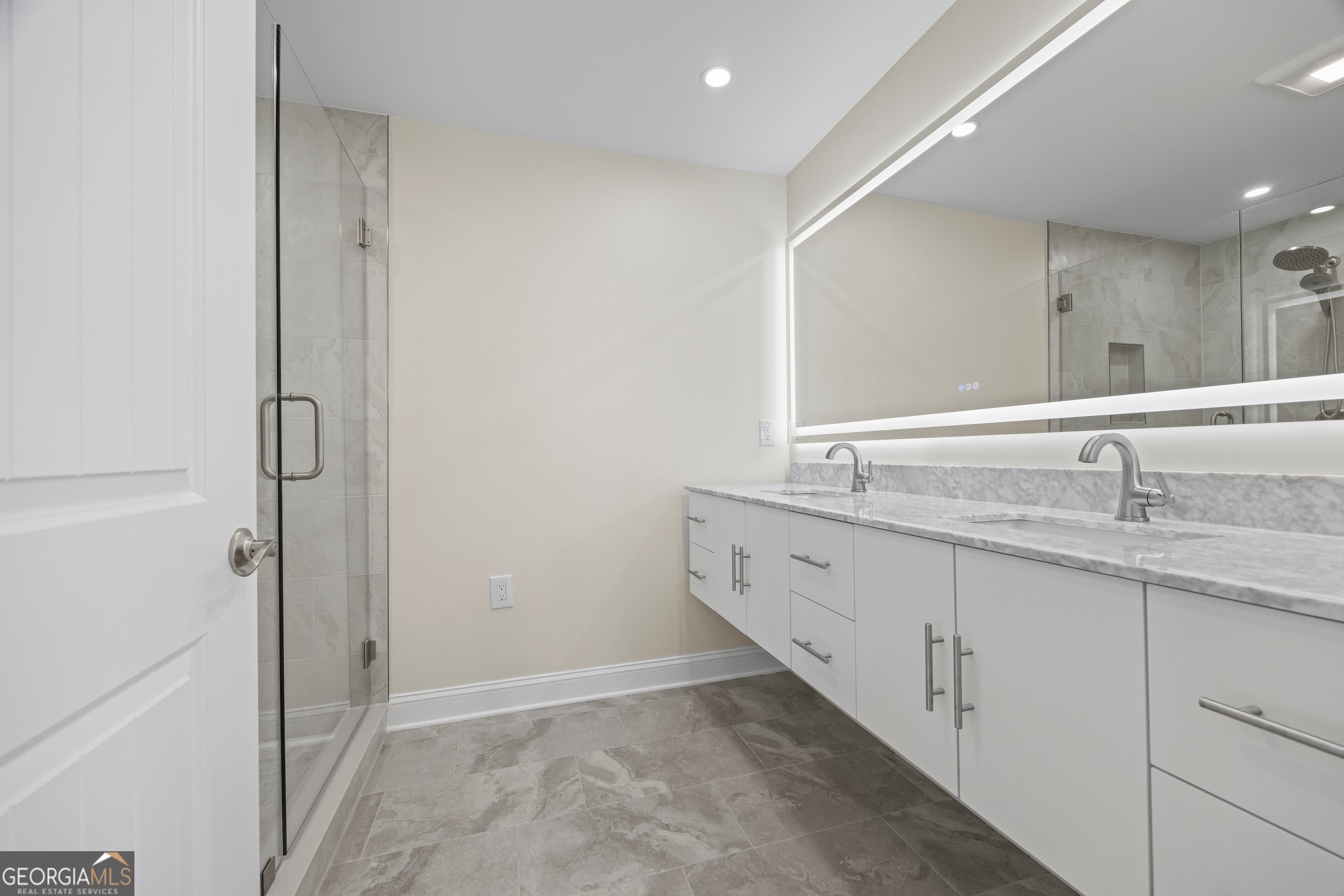 Martin, Georgia, 30557, United States, 6 Bedrooms Bedrooms, ,5 BathroomsBathrooms,Residential,Active,1964253