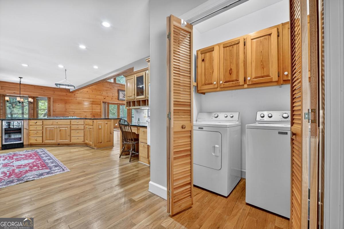 Ellijay, Georgia, 30536, United States, 3 Bedrooms Bedrooms, ,5 BathroomsBathrooms,Residential,Active,1929666