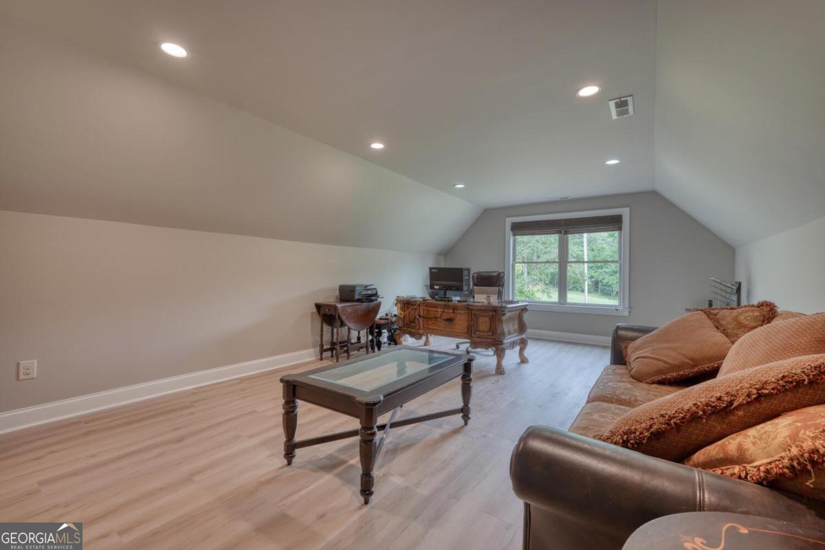 Blairsville, Georgia, 30512, United States, ,4 BathroomsBathrooms,Residential,Active,1852664