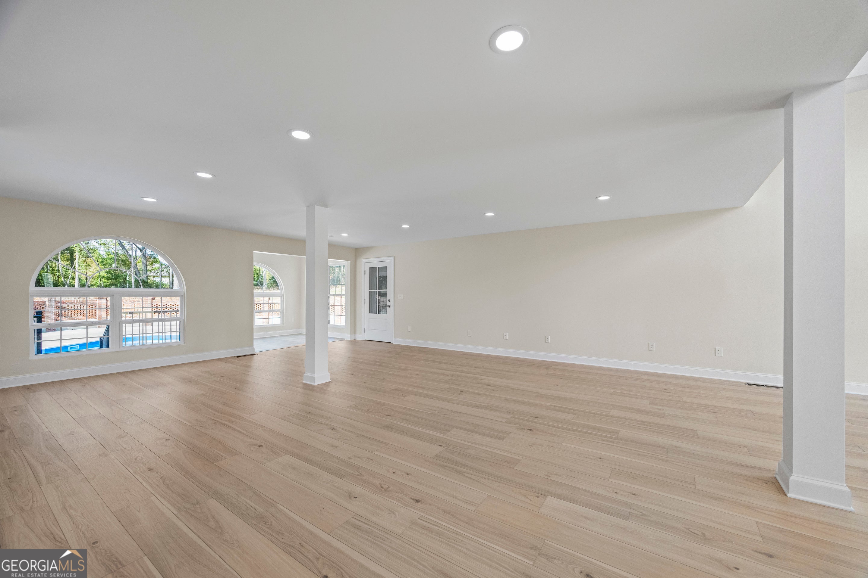 Martin, Georgia, 30557, United States, 6 Bedrooms Bedrooms, ,5 BathroomsBathrooms,Residential,Active,1964253