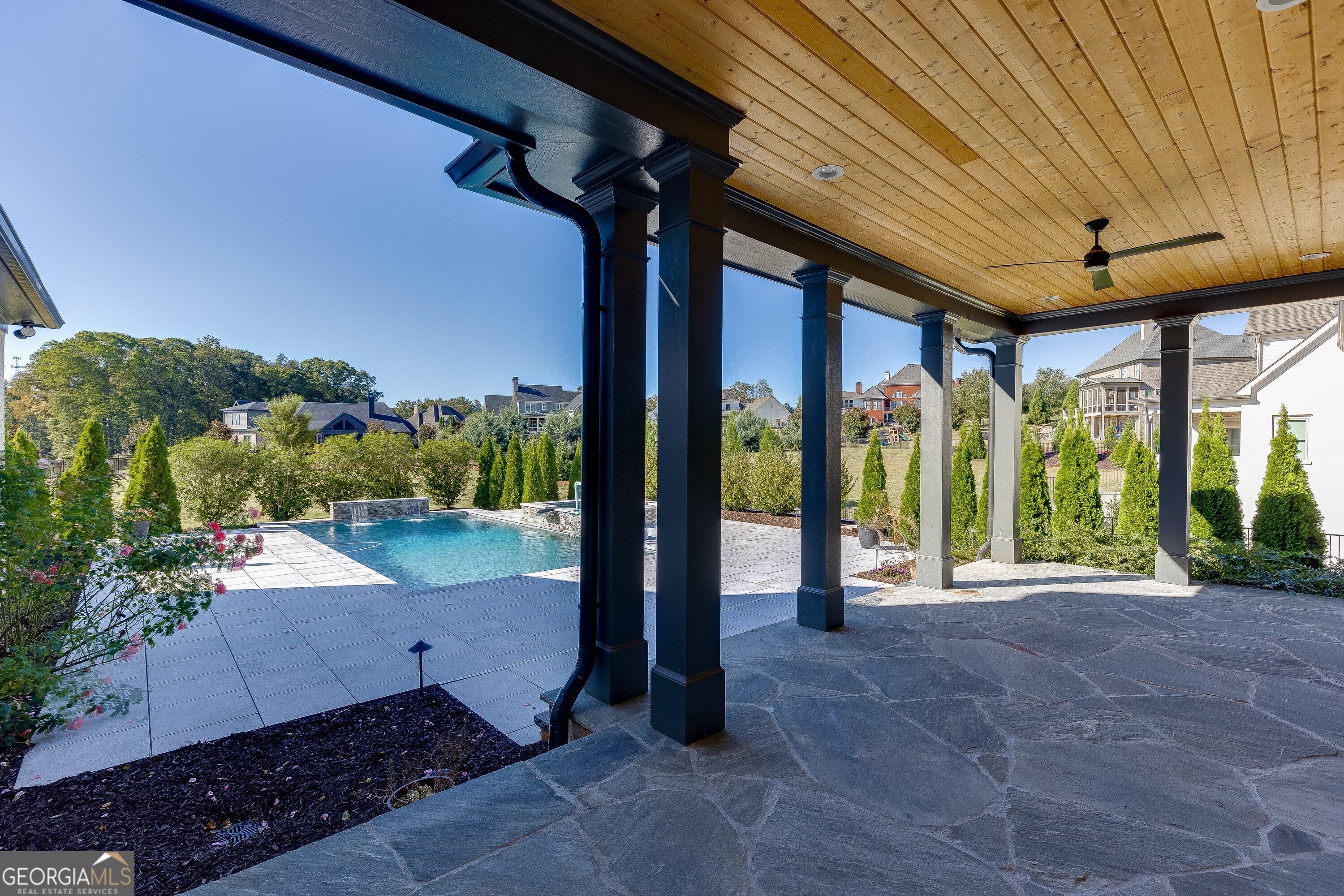 Flowery Branch, Georgia, 30542, United States, 4 Bedrooms Bedrooms, ,6 BathroomsBathrooms,Residential,Active,1999906