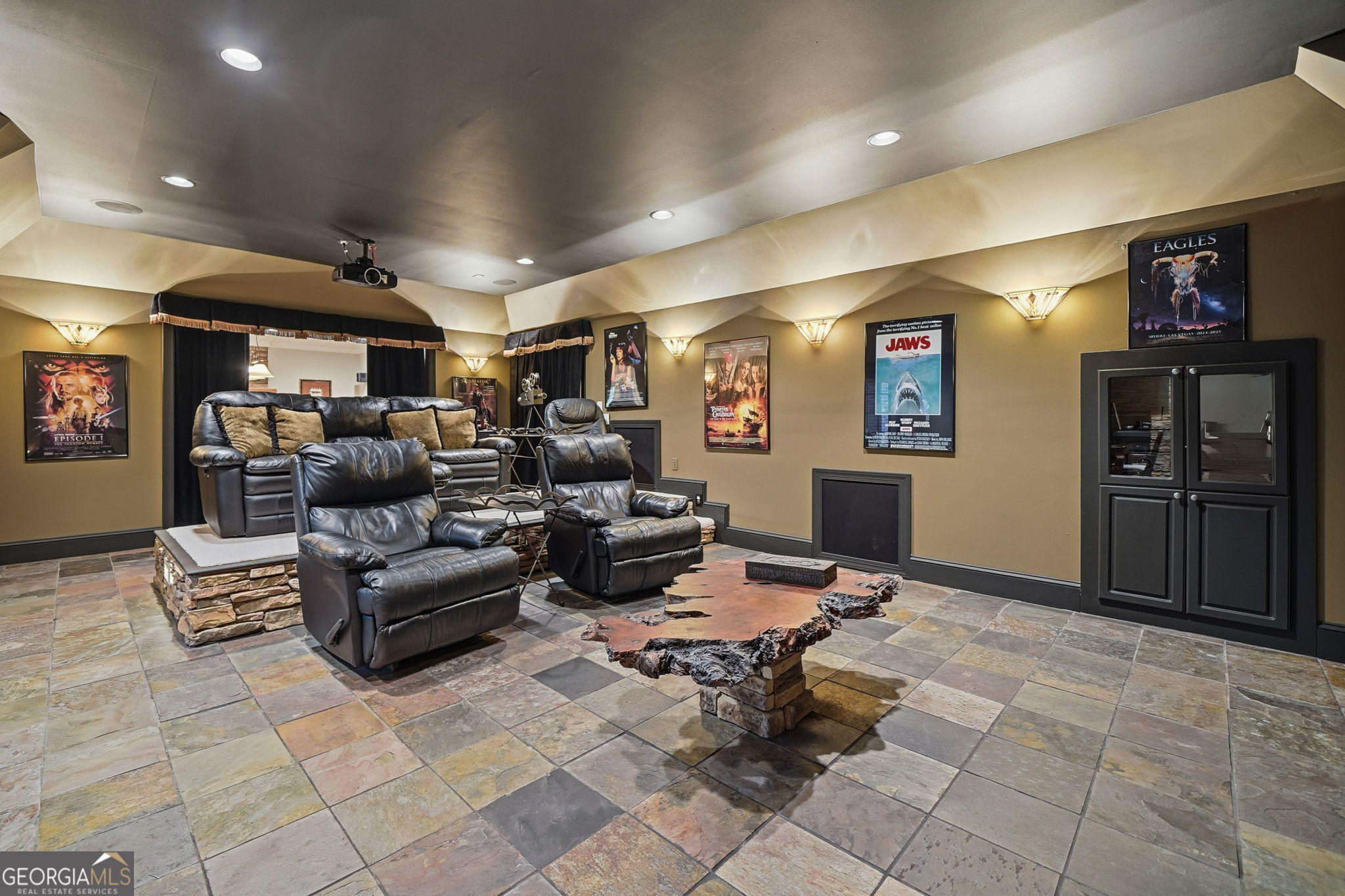 Canton, Georgia, 30114, United States, 6 Bedrooms Bedrooms, ,5 BathroomsBathrooms,Residential,Active,1972140