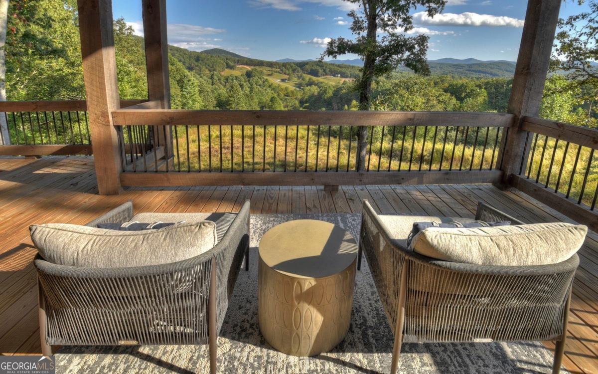 Morganton, Georgia, 30560, United States, 3 Bedrooms Bedrooms, ,4 BathroomsBathrooms,Residential,Active,2010579