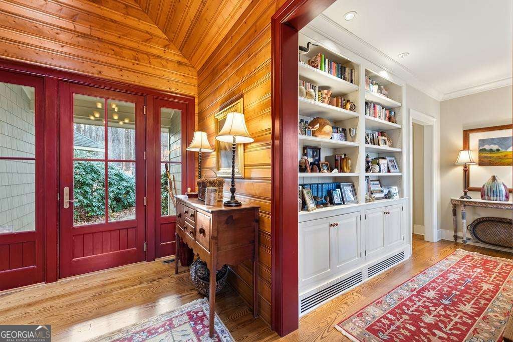 Murphy, North Carolina, 28906, United States, 5 Bedrooms Bedrooms, ,6 BathroomsBathrooms,Residential,Active,2001080