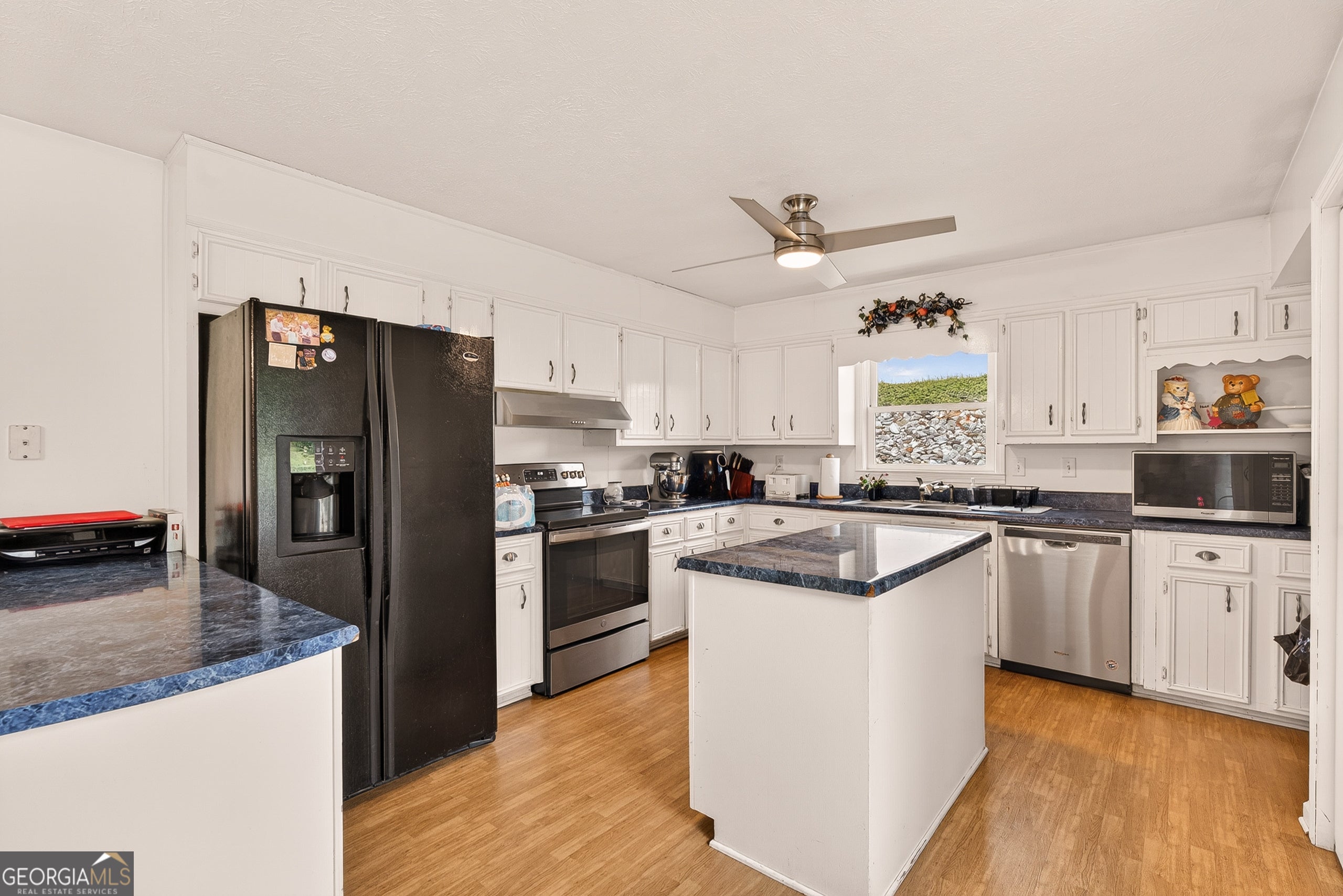 Dahlonega, Georgia, 30533, United States, 5 Bedrooms Bedrooms, ,4 BathroomsBathrooms,Residential,Active,2044583
