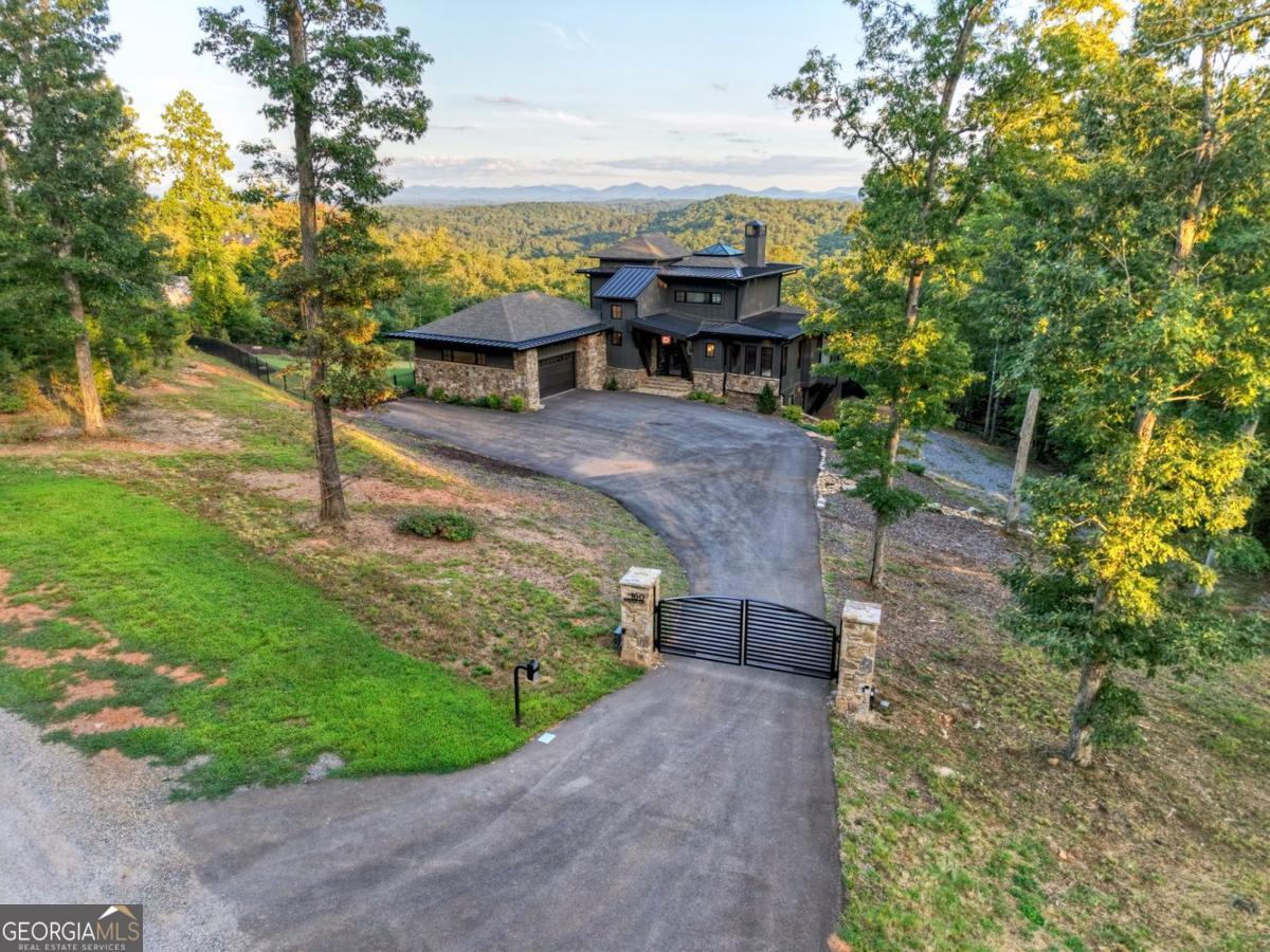 Blue Ridge, Georgia, 30513, United States, 5 Bedrooms Bedrooms, ,5 BathroomsBathrooms,Residential,Active,2003557