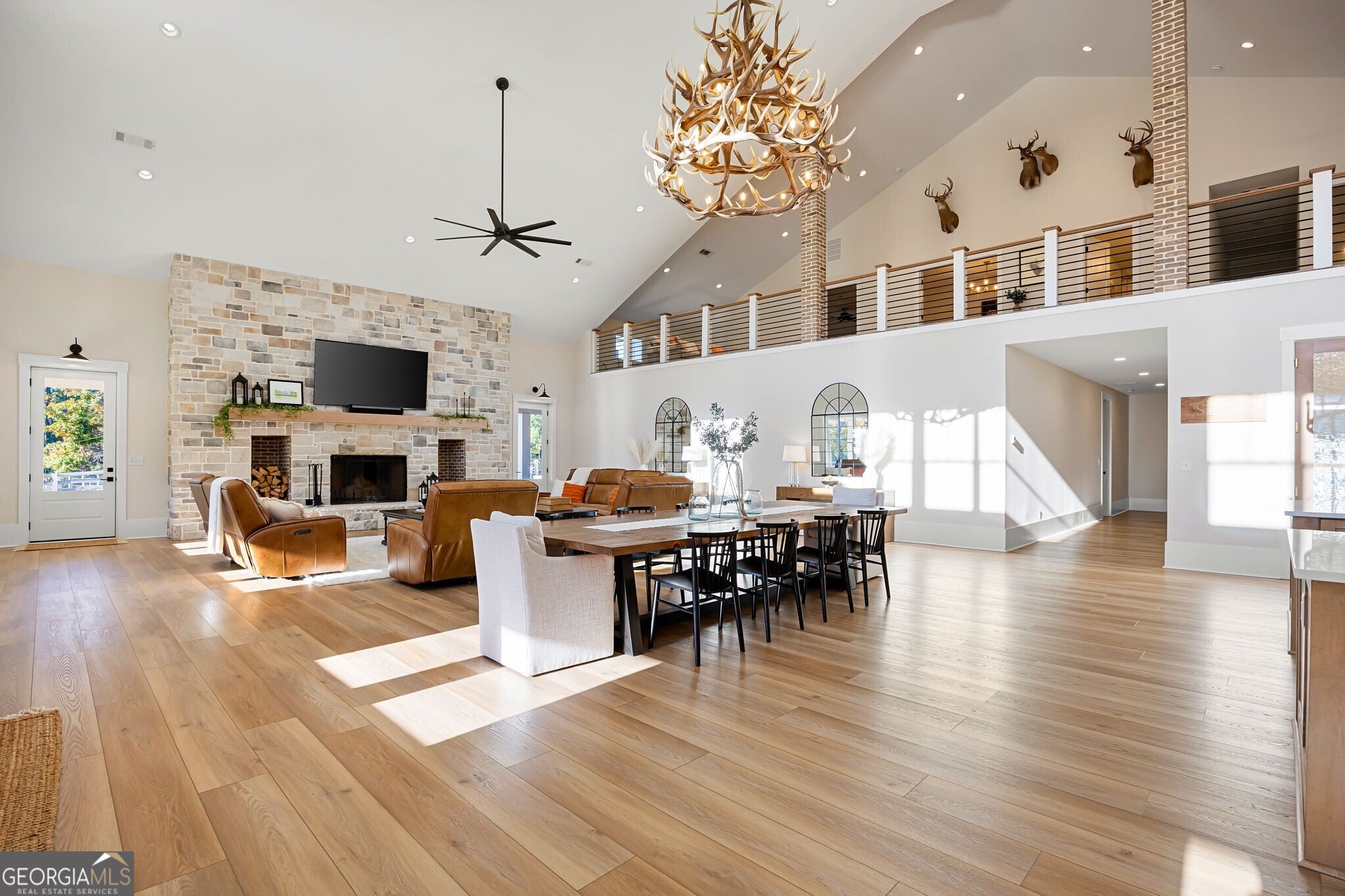 Rydal, Georgia, 30171, United States, 5 Bedrooms Bedrooms, ,5 BathroomsBathrooms,Residential,Active,1987251