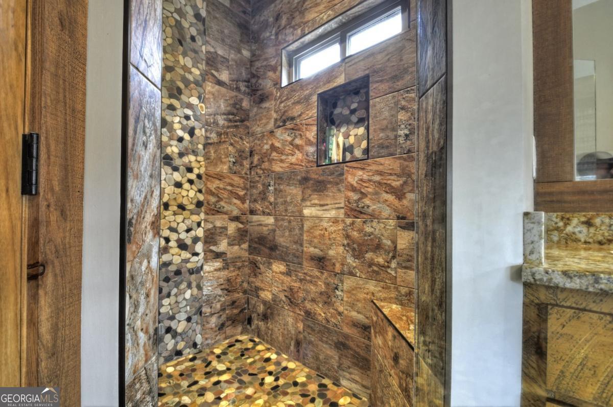 Ellijay, Georgia, 30540, United States, 5 Bedrooms Bedrooms, ,4 BathroomsBathrooms,Residential,Active,1954017