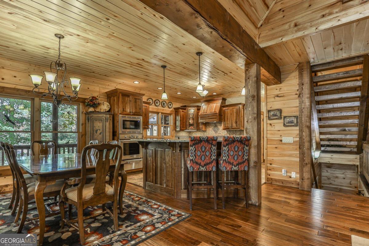 Talking Rock, Georgia, 30175, United States, 5 Bedrooms Bedrooms, ,5 BathroomsBathrooms,Residential,Active,1960178