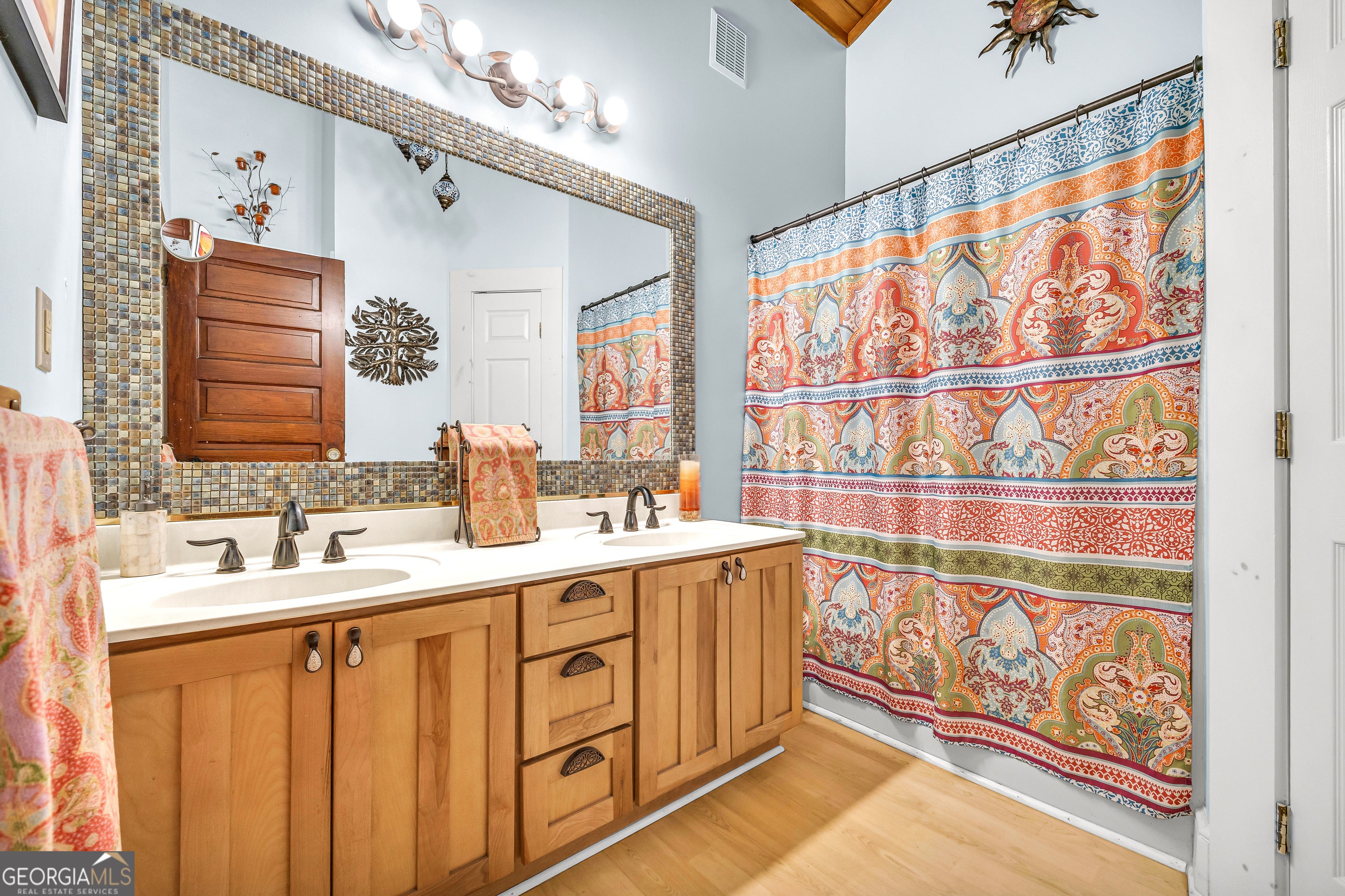 Cherry Log, Georgia, 30522, United States, 4 Bedrooms Bedrooms, ,5 BathroomsBathrooms,Residential,Active,2044142