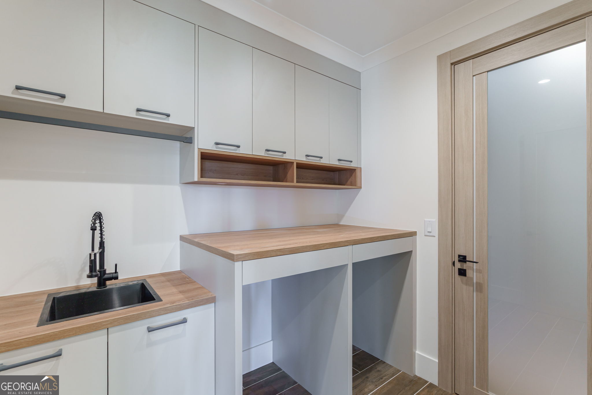 Cumming, Georgia, 30041, United States, 4 Bedrooms Bedrooms, ,4 BathroomsBathrooms,Residential,Active,1969675