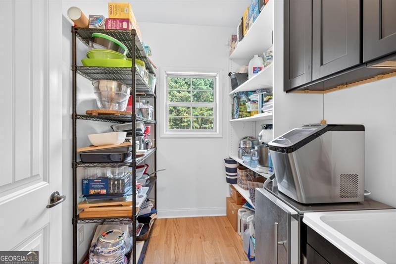 Flowery Branch, Georgia, 30542, United States, 6 Bedrooms Bedrooms, ,6 BathroomsBathrooms,Residential,Active,2007275