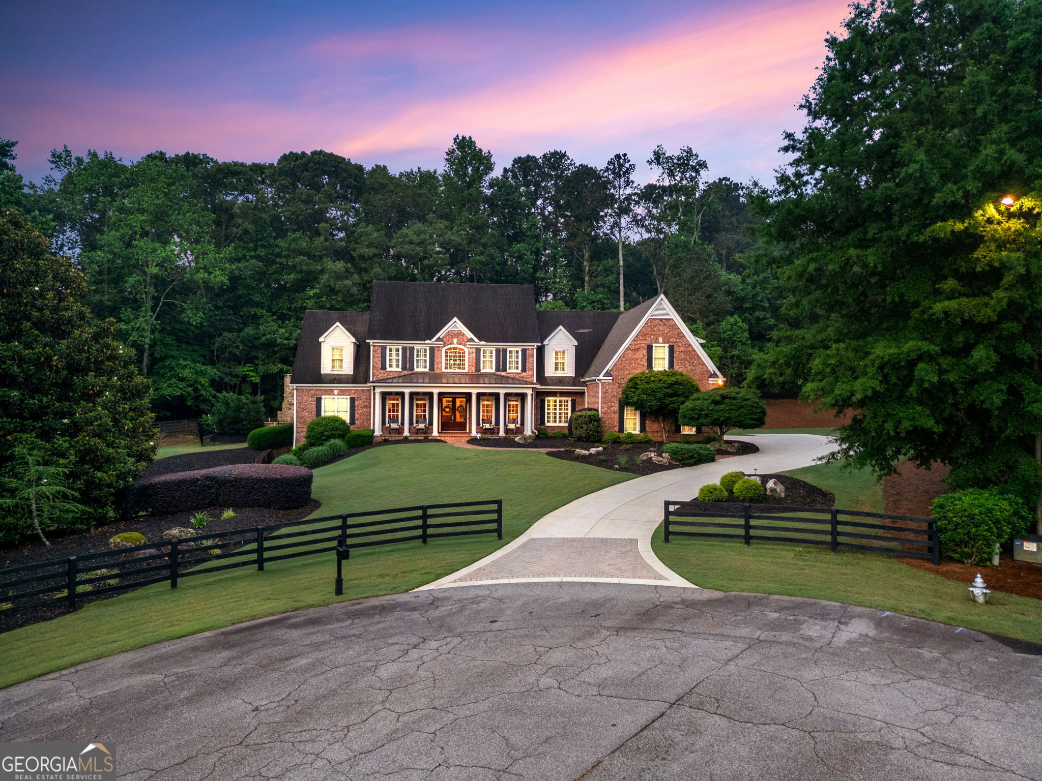 Canton, Georgia, 30115, United States, 6 Bedrooms Bedrooms, ,7 BathroomsBathrooms,Residential,Active,1831817