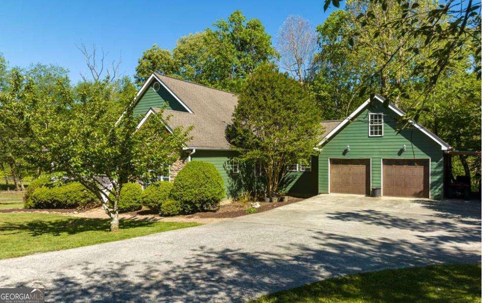 Ellijay, Georgia, 30536, United States, 3 Bedrooms Bedrooms, ,3 BathroomsBathrooms,Residential,Active,1953428