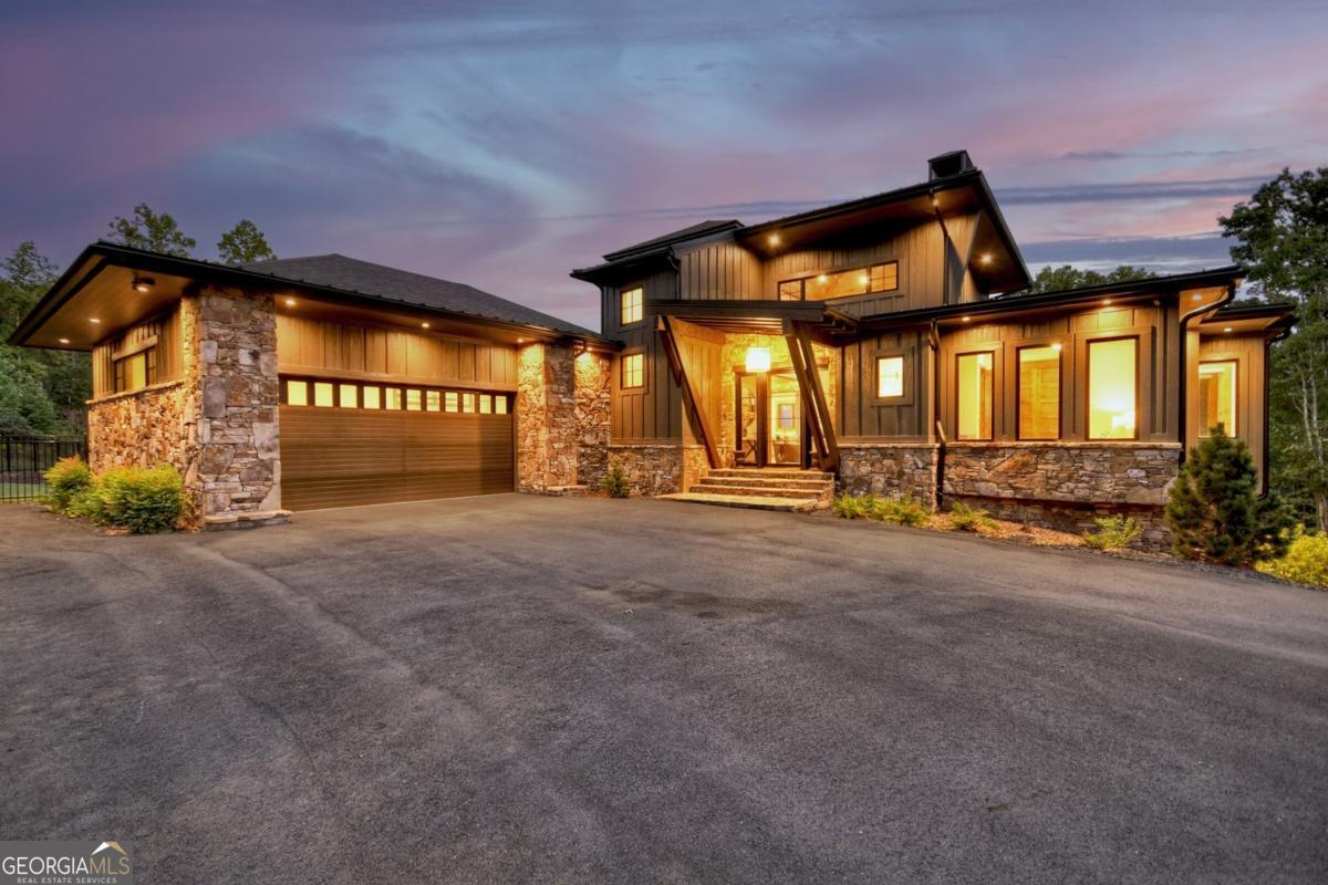 Blue Ridge, Georgia, 30513, United States, 5 Bedrooms Bedrooms, ,5 BathroomsBathrooms,Residential,Active,2003557