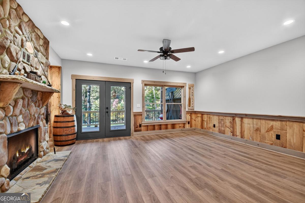 Ellijay, Georgia, 30540, United States, 4 Bedrooms Bedrooms, ,3 BathroomsBathrooms,Residential,Active,1971791