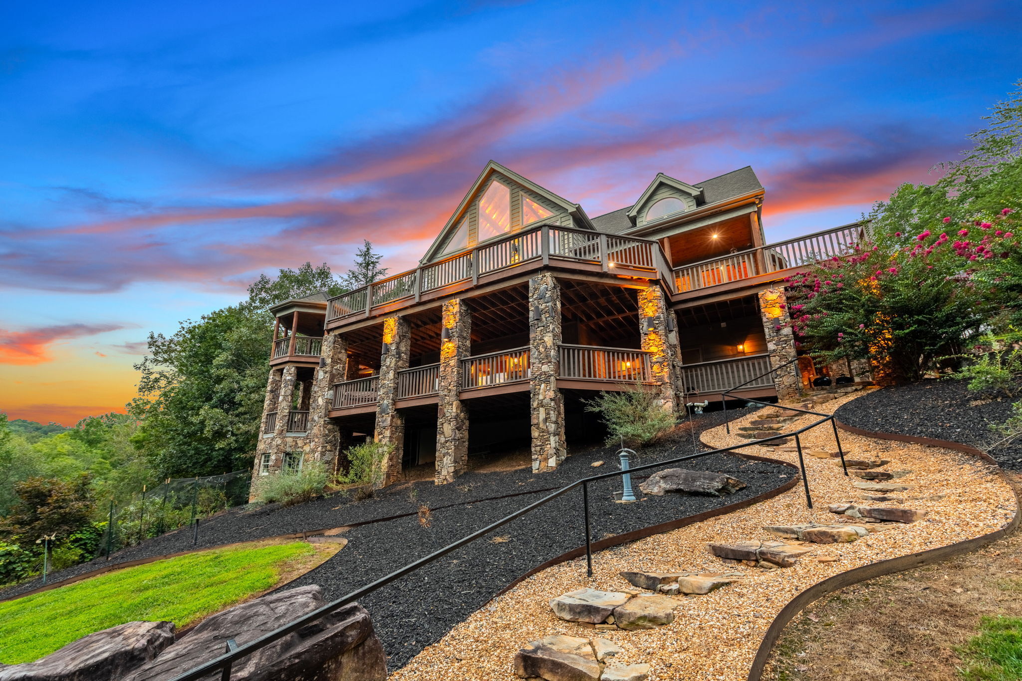 Young Harris, Georgia, 30582, United States, ,6 BathroomsBathrooms,Residential,Active,1703261