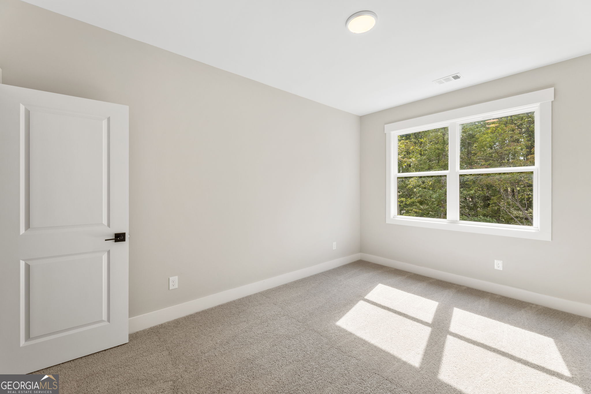 Cumming, Georgia, 30041, United States, 5 Bedrooms Bedrooms, ,5 BathroomsBathrooms,Residential,Active,1904166