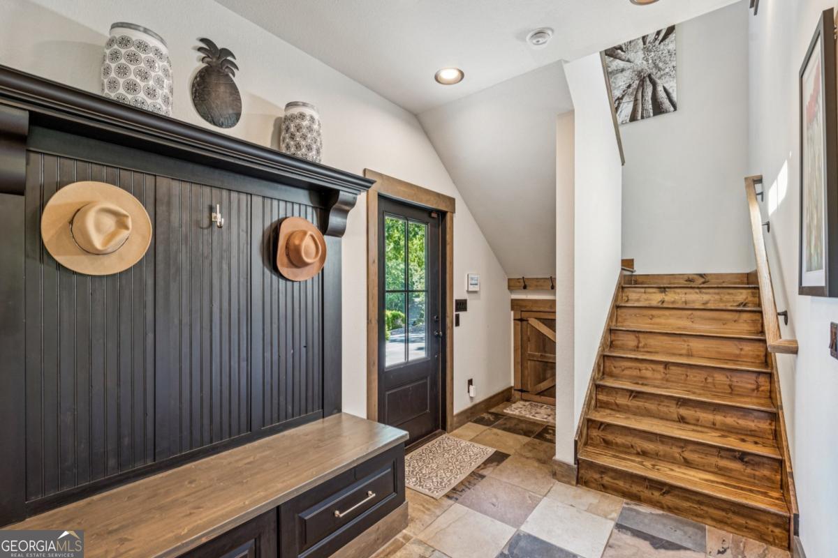 Ellijay, Georgia, 30536, United States, 3 Bedrooms Bedrooms, ,4 BathroomsBathrooms,Residential,Active,1929422
