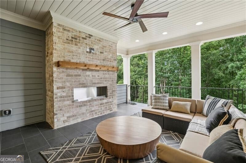 Alpharetta, Georgia, 30009, United States, 3 Bedrooms Bedrooms, ,4 BathroomsBathrooms,Residential,Active,1946539