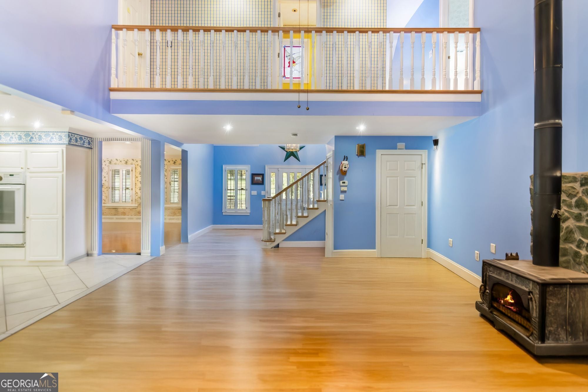 Blairsville, Georgia, 30512, United States, ,4 BathroomsBathrooms,Residential,Active,1704083