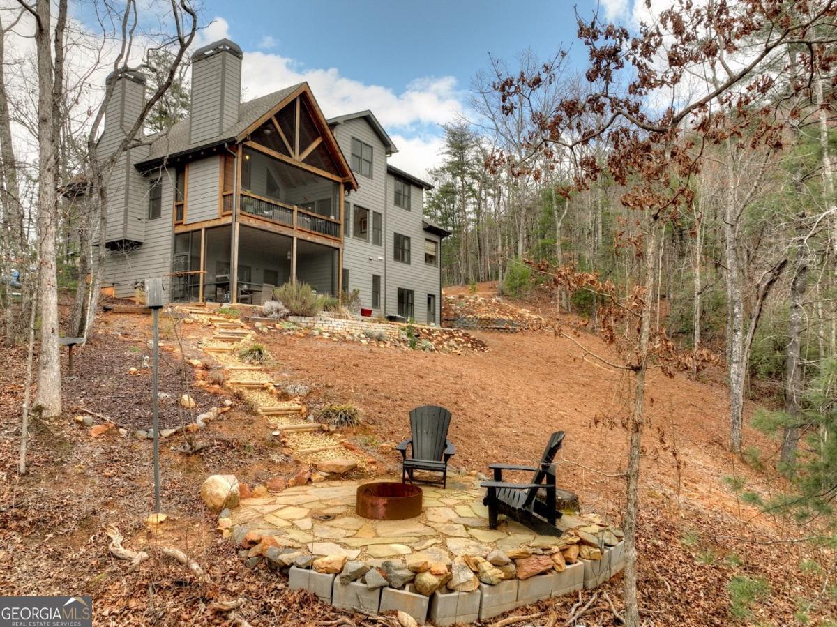 Ellijay, Georgia, 30540, United States, 5 Bedrooms Bedrooms, ,4 BathroomsBathrooms,Residential,Active,1954017