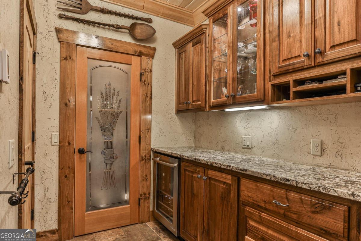 Talking Rock, Georgia, 30175, United States, 5 Bedrooms Bedrooms, ,5 BathroomsBathrooms,Residential,Active,1914617