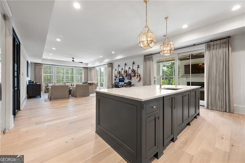 Alpharetta, Georgia, 30004, United States, 6 Bedrooms Bedrooms, ,8 BathroomsBathrooms,Residential,Active,1929430