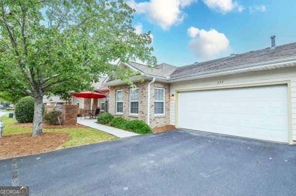 237 VILLA PARK CIR, STONE MOUNTAIN, GA 30087 - Image 1