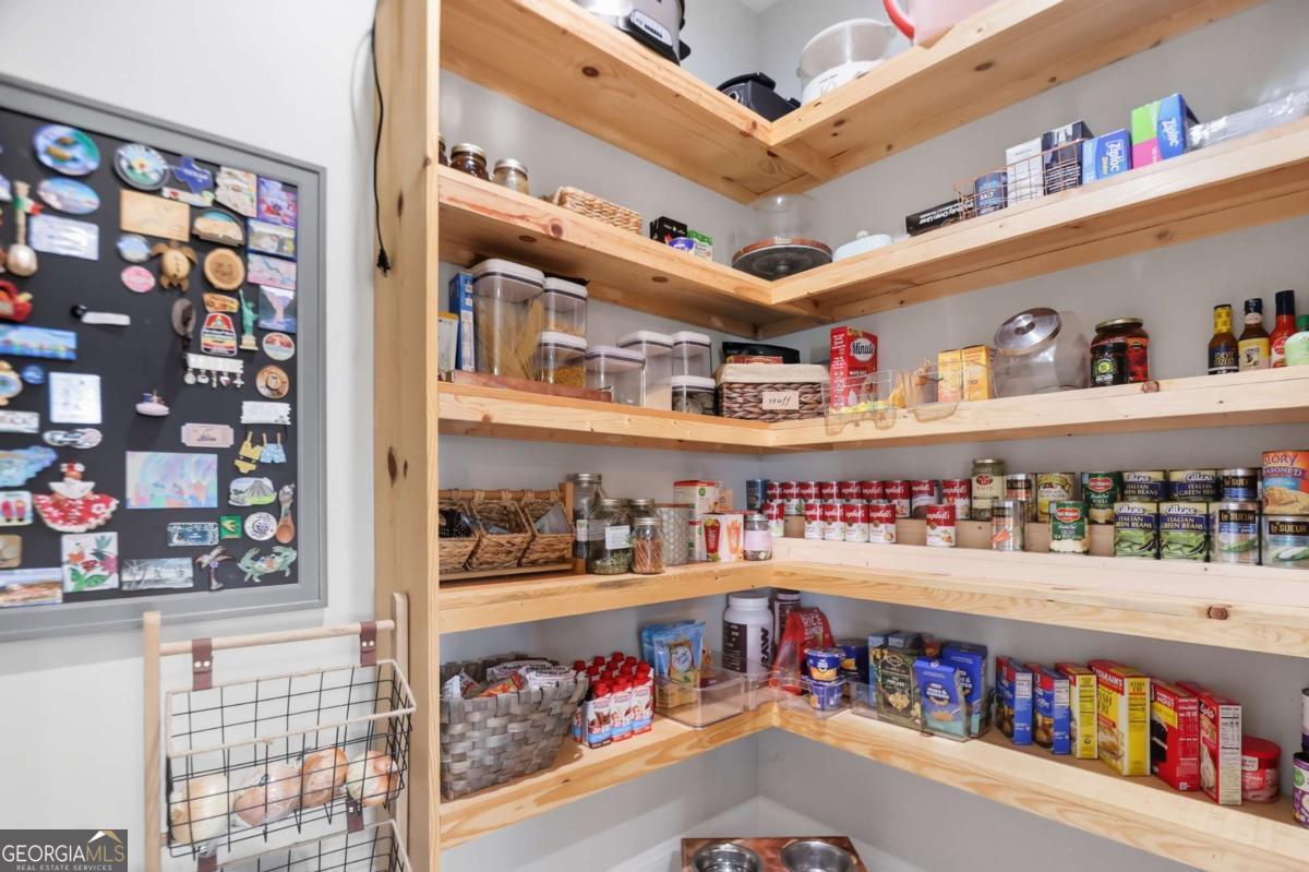 Midway, Georgia, 31320, United States, 5 Bedrooms Bedrooms, ,3 BathroomsBathrooms,Residential,Active,1959929