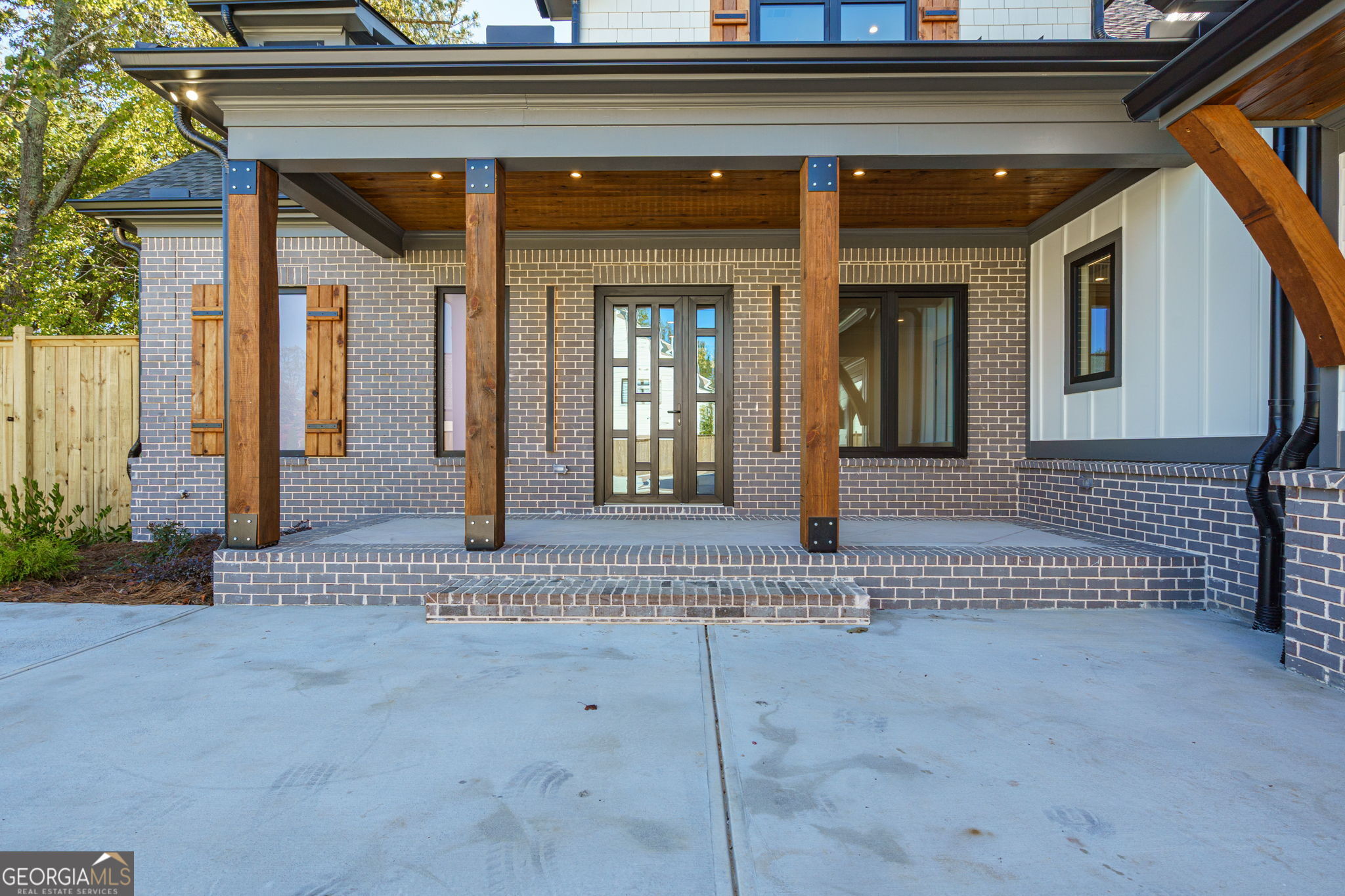 Cumming, Georgia, 30041, United States, 4 Bedrooms Bedrooms, ,4 BathroomsBathrooms,Residential,Active,1969675