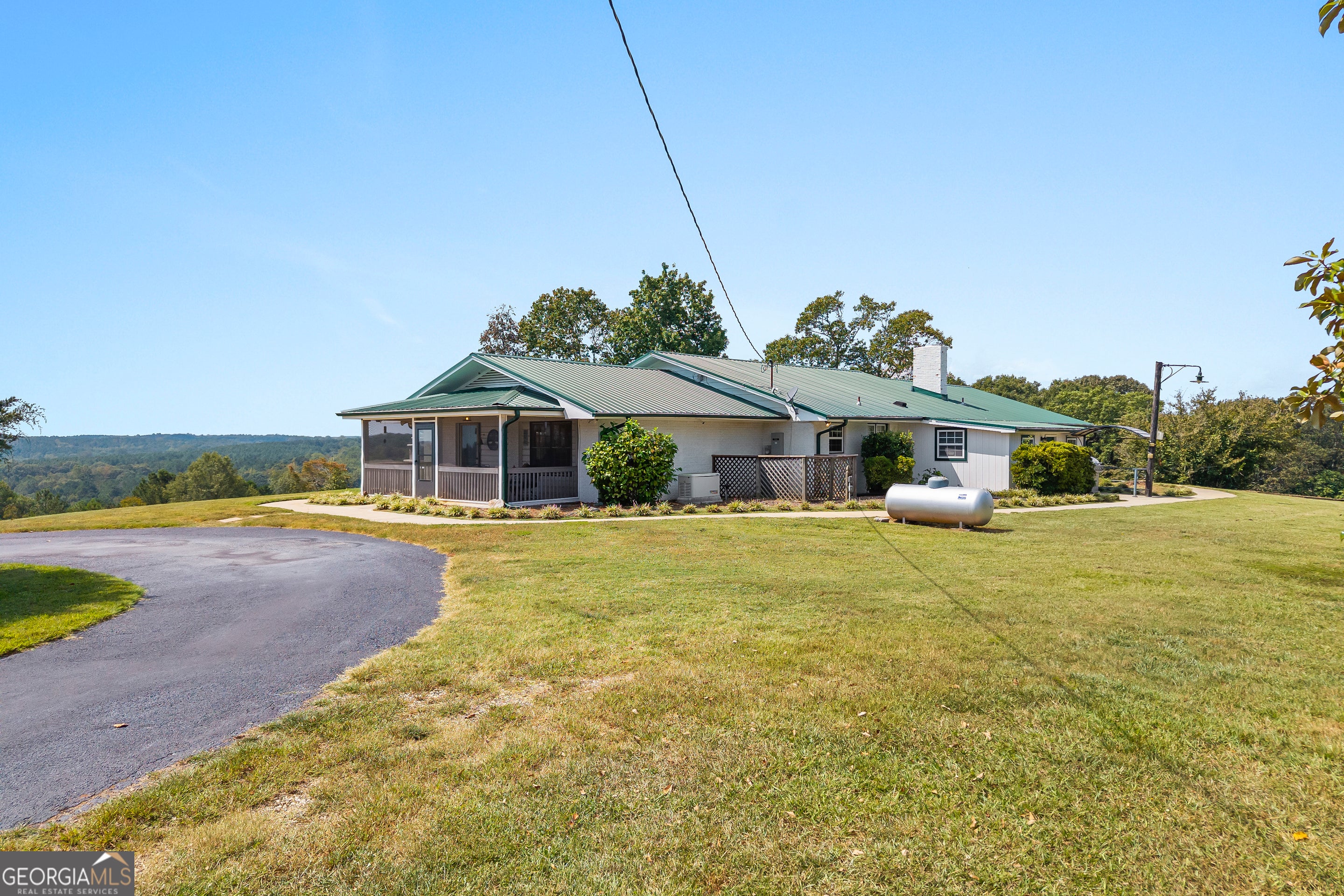 Commerce, Georgia, 30529, United States, 4 Bedrooms Bedrooms, ,3 BathroomsBathrooms,Residential,Active,1963280